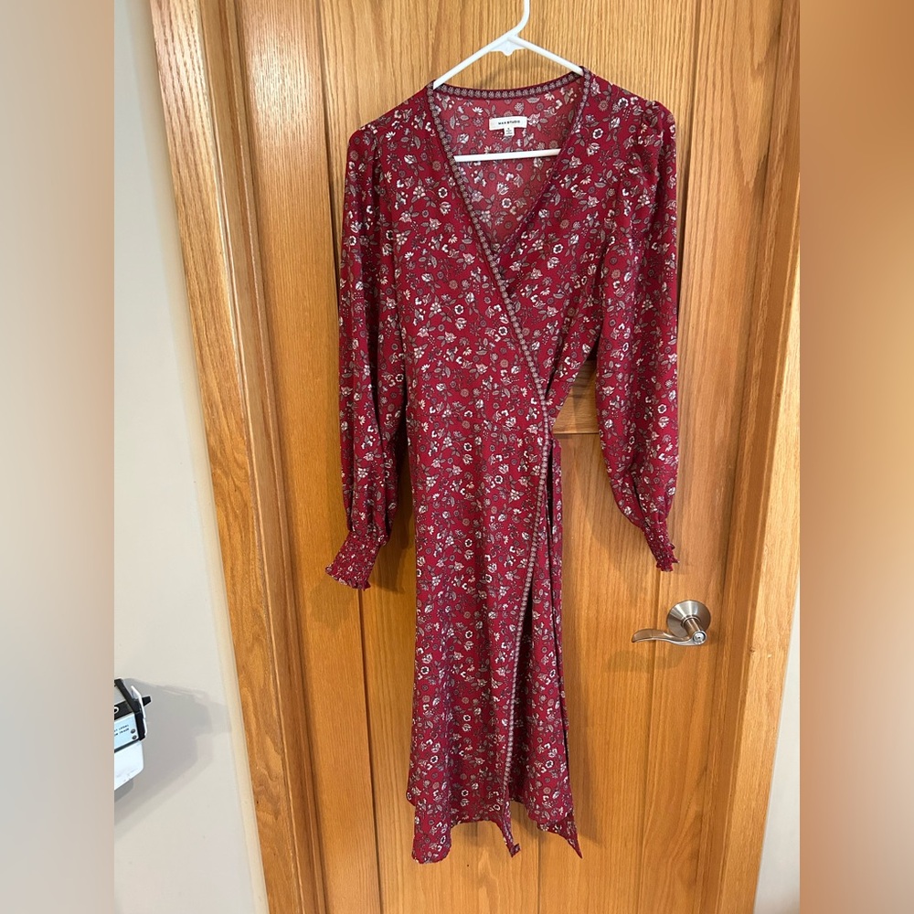 Max Studio Floral Long Sleeve Wrap Dress S